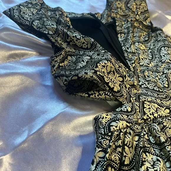 Gold Metallic Mini Cocktail Dress - Picture 15 of 17